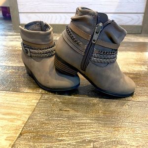Wonder Nation Ankle Boots